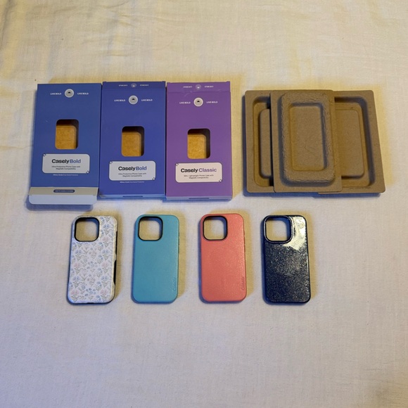 Casely iPhone 15 Pro Case Bundle - Picture 1 of 10